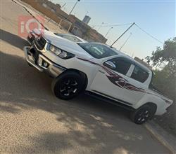 تويوتا هايلوكس